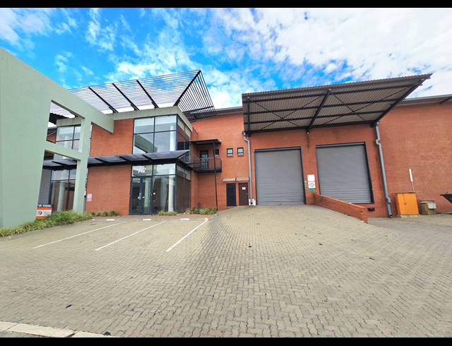 1,345M² WAREHOUSE TO LET IN NORTH RIDING